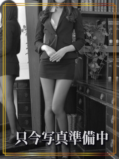 ニイナ秘書「秘書の品格 クラブアッシュ ヴァリエ」