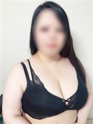 そら「巨乳・ぽっちゃり専門店 蒼いうさぎ」