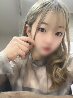 える「奴隷コレクション　梅田店」